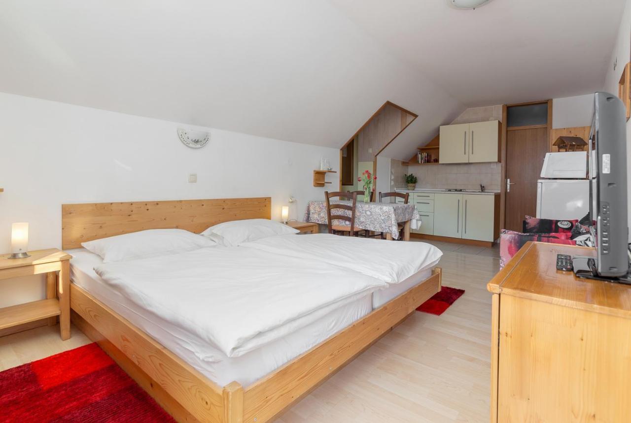 Apartment House Jager Bohinj Luaran gambar